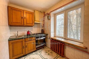 Продается 3-комнатная квартира 77 кв. м в Киеве, ул. Николая Краснова