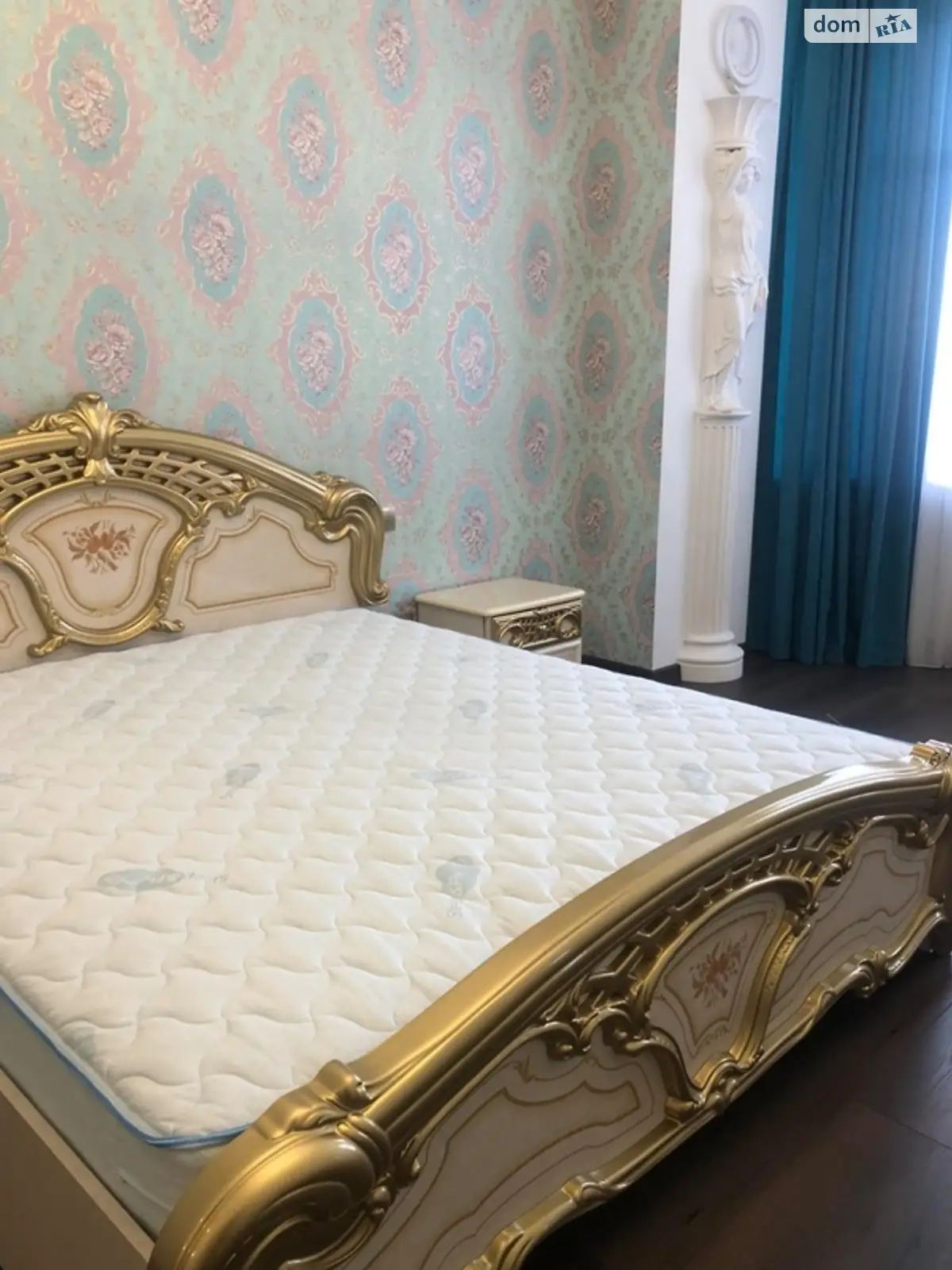 Продается 3-комнатная квартира 105 кв. м в Одессе, ул. Вице-адмирала Азарова, 13 - фото 1