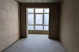 Продается 3-комнатная квартира 82 кв. м в Ивано-Франковске, ул. Высочана Семена