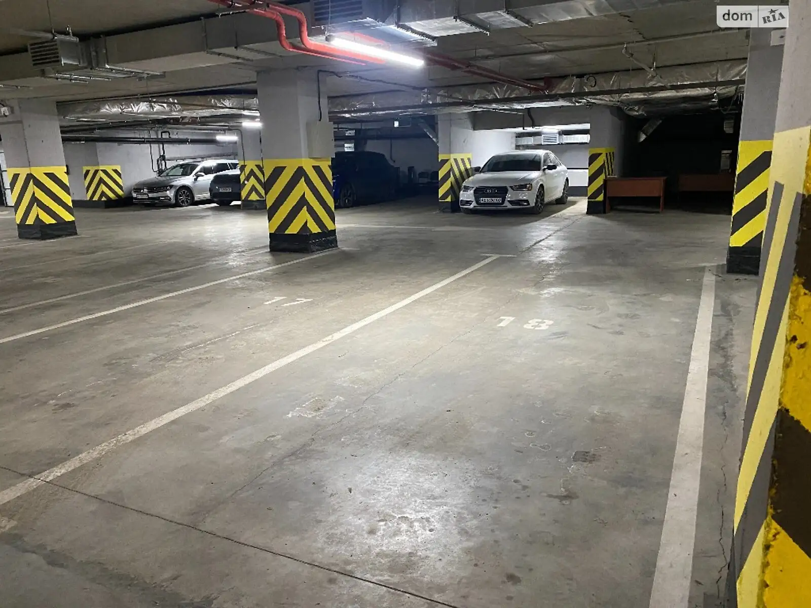 Продается подземный паркинг под легковое авто на 19.5 кв. м - фото 3