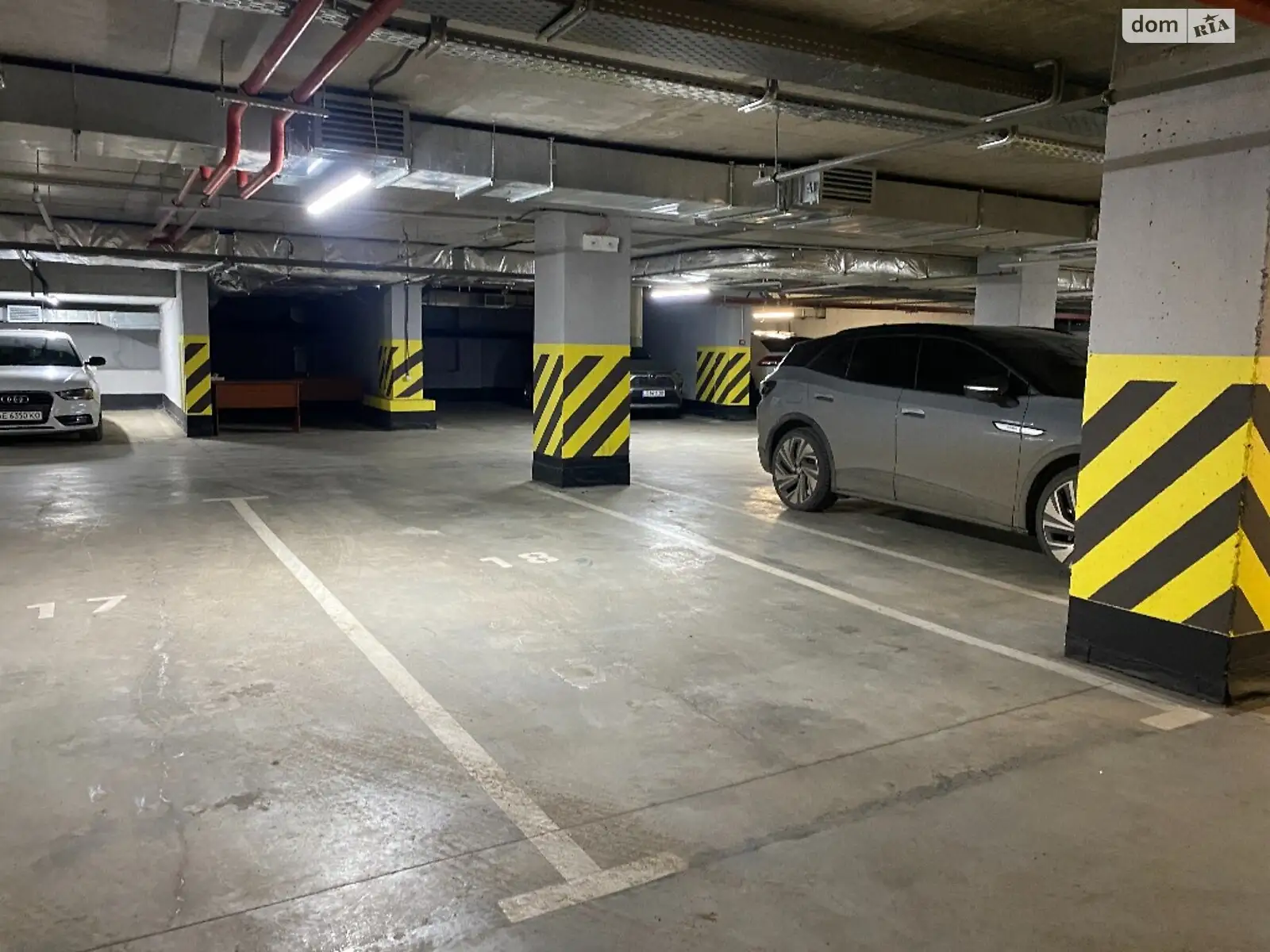 Продається підземний паркінг під легкове авто на 19.5 кв. м, цена: 25000 $