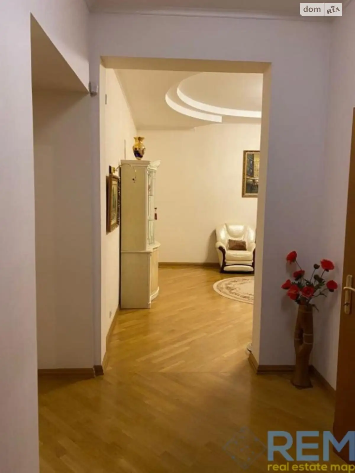 Продается 4-комнатная квартира 150 кв. м в Одессе, ул. Пироговская