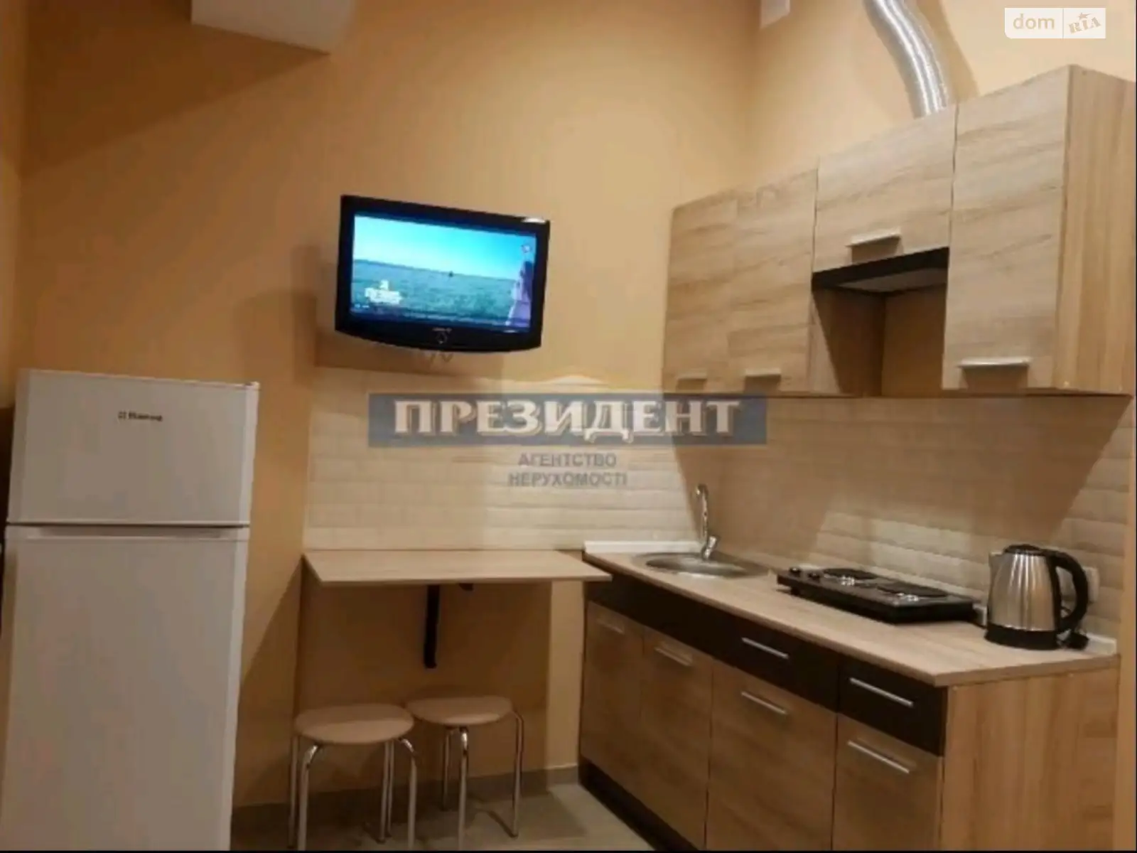 Продается 1-комнатная квартира 14 кв. м в Одессе, ул. Андреевского - фото 1