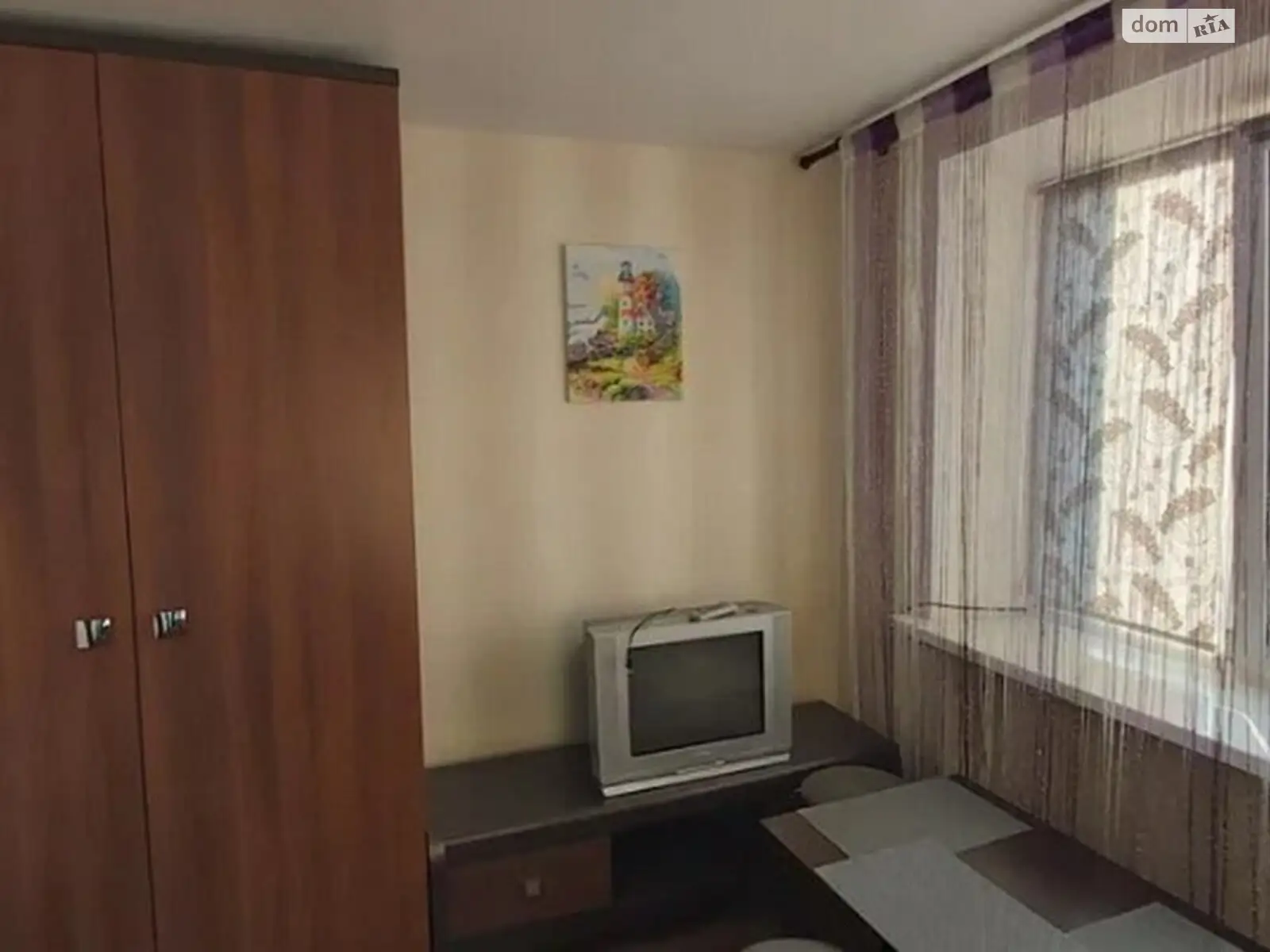 2-комнатная квартира 27 кв. м в Запорожье, ул. Космическая - фото 1