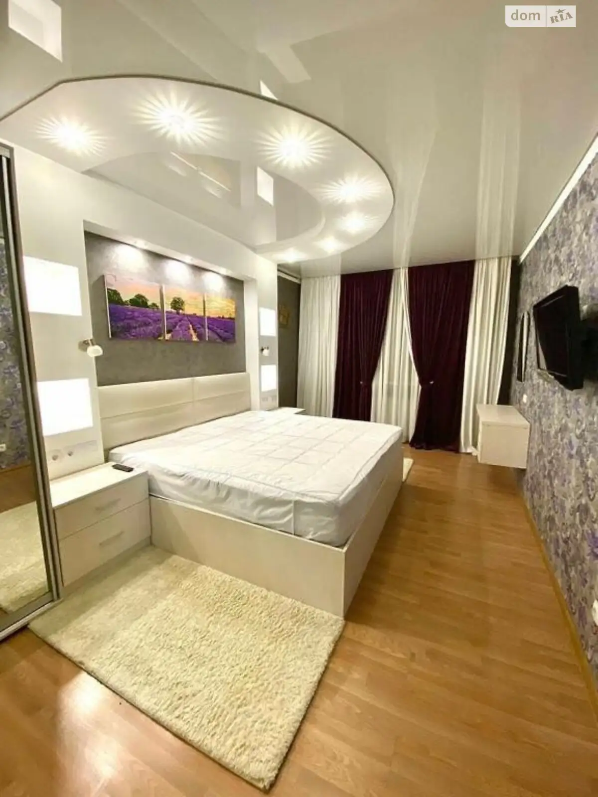 Продается 2-комнатная квартира 85 кв. м в Киеве, ул. Александра Мишуги, 8 - фото 1