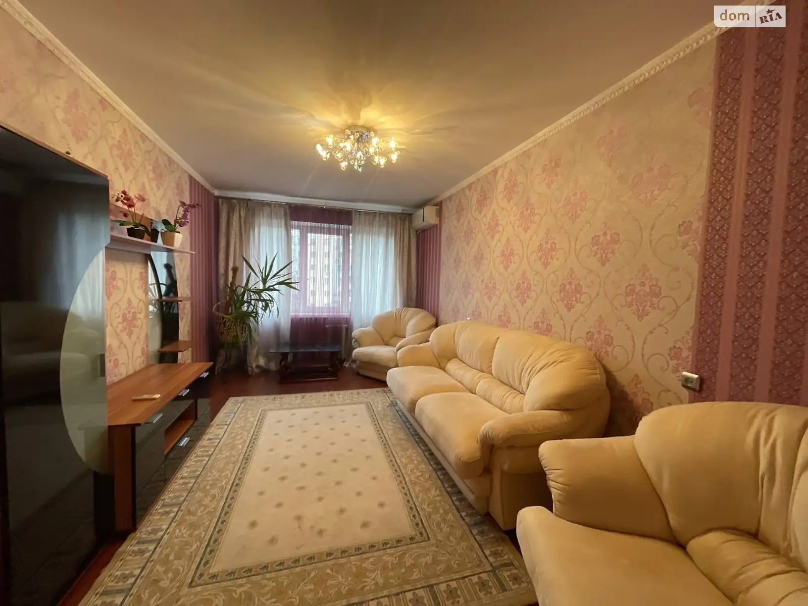 Продается 3-комнатная квартира 63 кв. м в Одессе, ул. Академика Королева