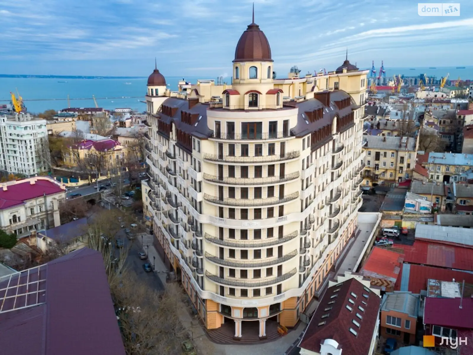 Продается 2-комнатная квартира 94.7 кв. м в Одессе, спуск Военный