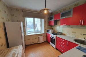 Продается 2-комнатная квартира 48 кв. м в Хмельницком, ул. Прибугская