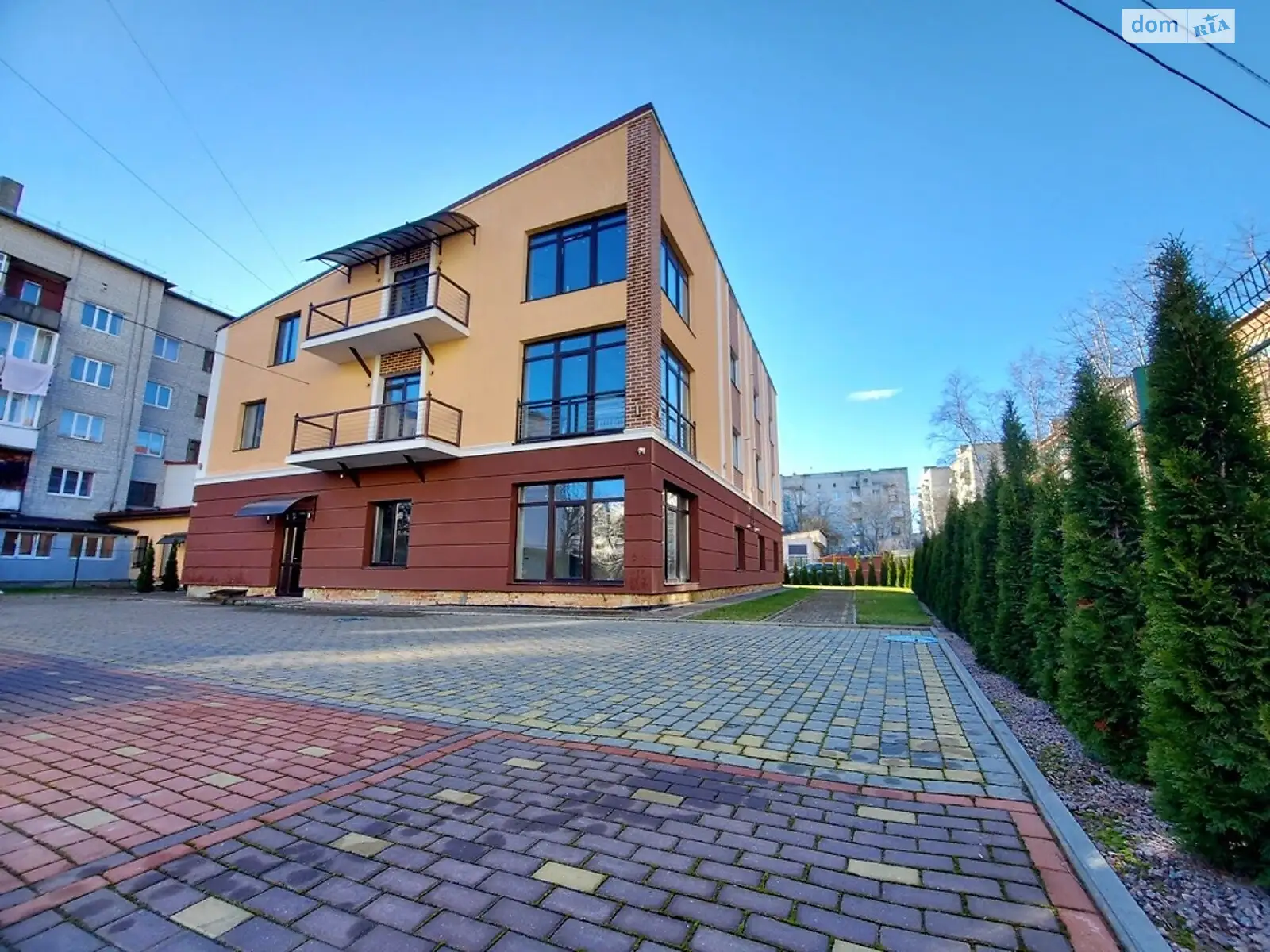 Продается 3-комнатная квартира 93 кв. м в Стрые, цена: 77190 $