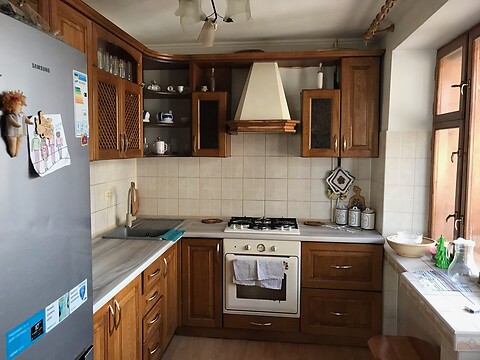 Продается 3-комнатная квартира 70 кв. м в Черновцах, цена: 60000 $