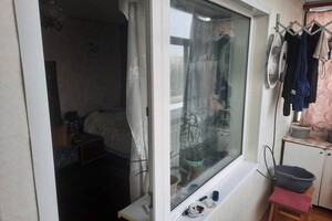 Продаж квартири, Запоріжжя, р‑н. Дніпровський (Ленінський), Дегтярьова вулиця, буд. 12