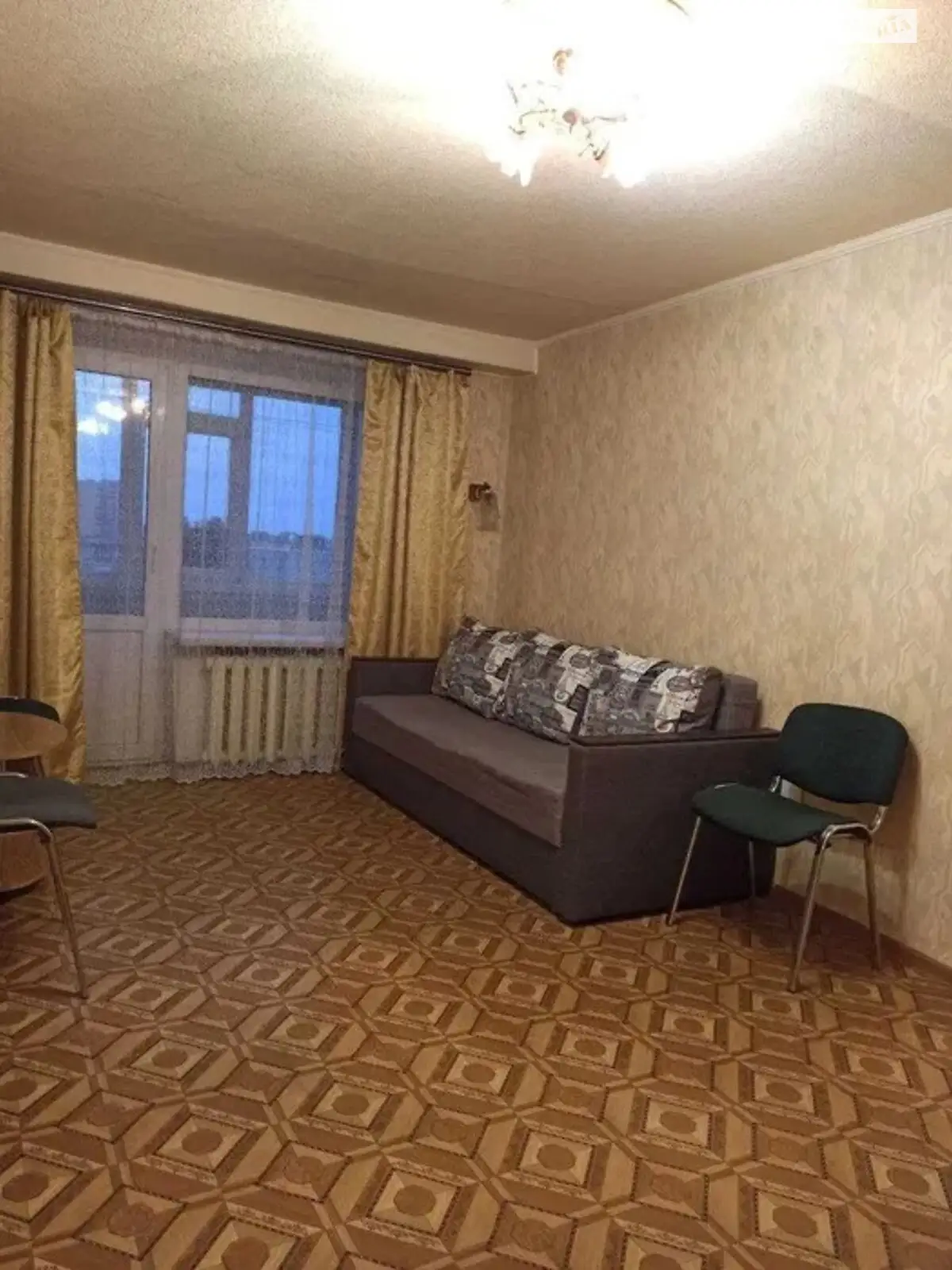 Продается 1-комнатная квартира 31 кв. м в Харькове, просп. Байрона(Героев Сталинграда)