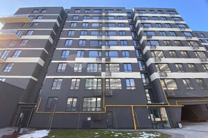 Продається 3-кімнатна квартира 84.04 кв. м у Львові, вул. Топольна