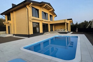 Продается дом на 2 этажа 180 кв. м с гаражом, цена: 575000 €
