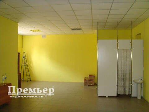 Продається приміщення вільного призначення 72 кв. м в 10-поверховій будівлі, цена: 40000 $