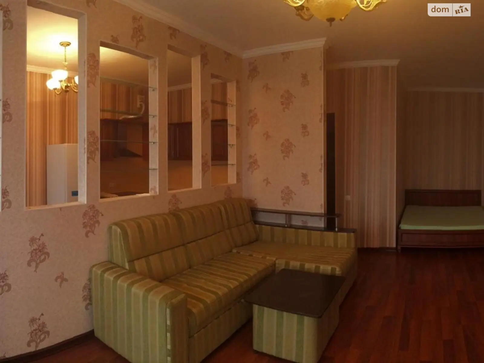 Продається 1-кімнатна квартира 55 кв. м у Чорноморську, пров. Хантадзе - фото 1