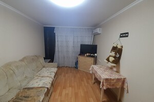 Продается 3-комнатная квартира 50 кв. м в Полтаве, ул. Шевченко