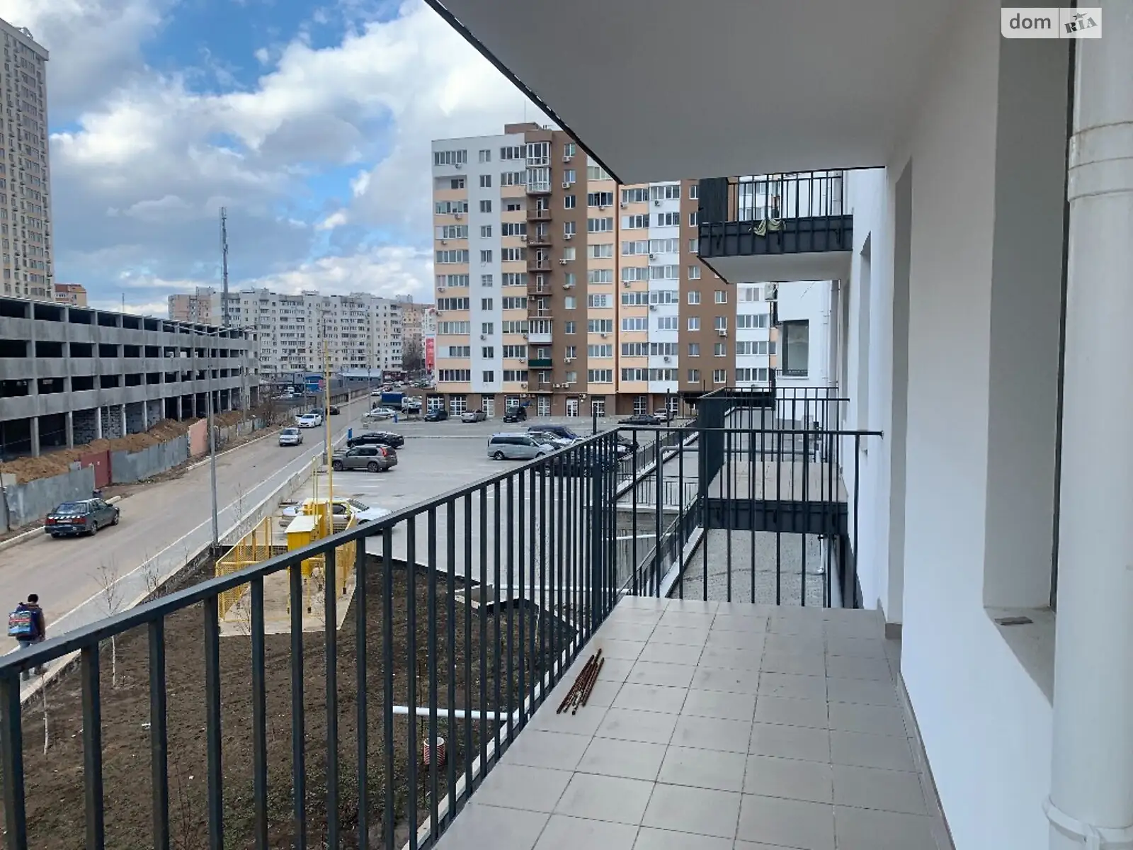 Продається 2-кімнатна квартира 55 кв. м у Одесі, вул. Академіка Сахарова - фото 1