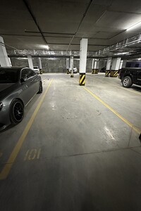 Сдается в аренду подземный паркинг под легковое авто на 17 кв. м, цена: 3500 грн