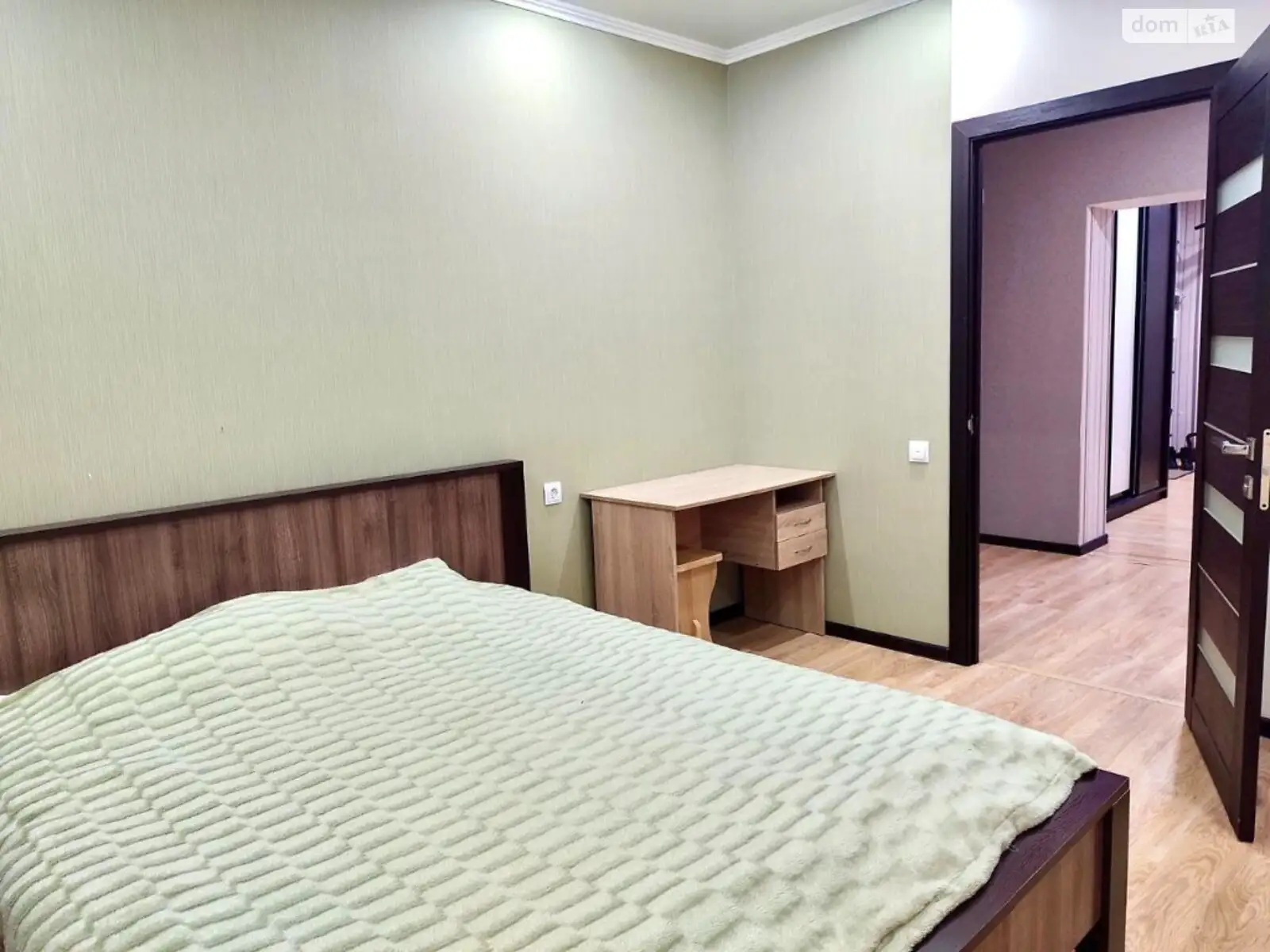 Продается 1-комнатная квартира 47 кв. м в Зарванцах, ул. Одесская - фото 1