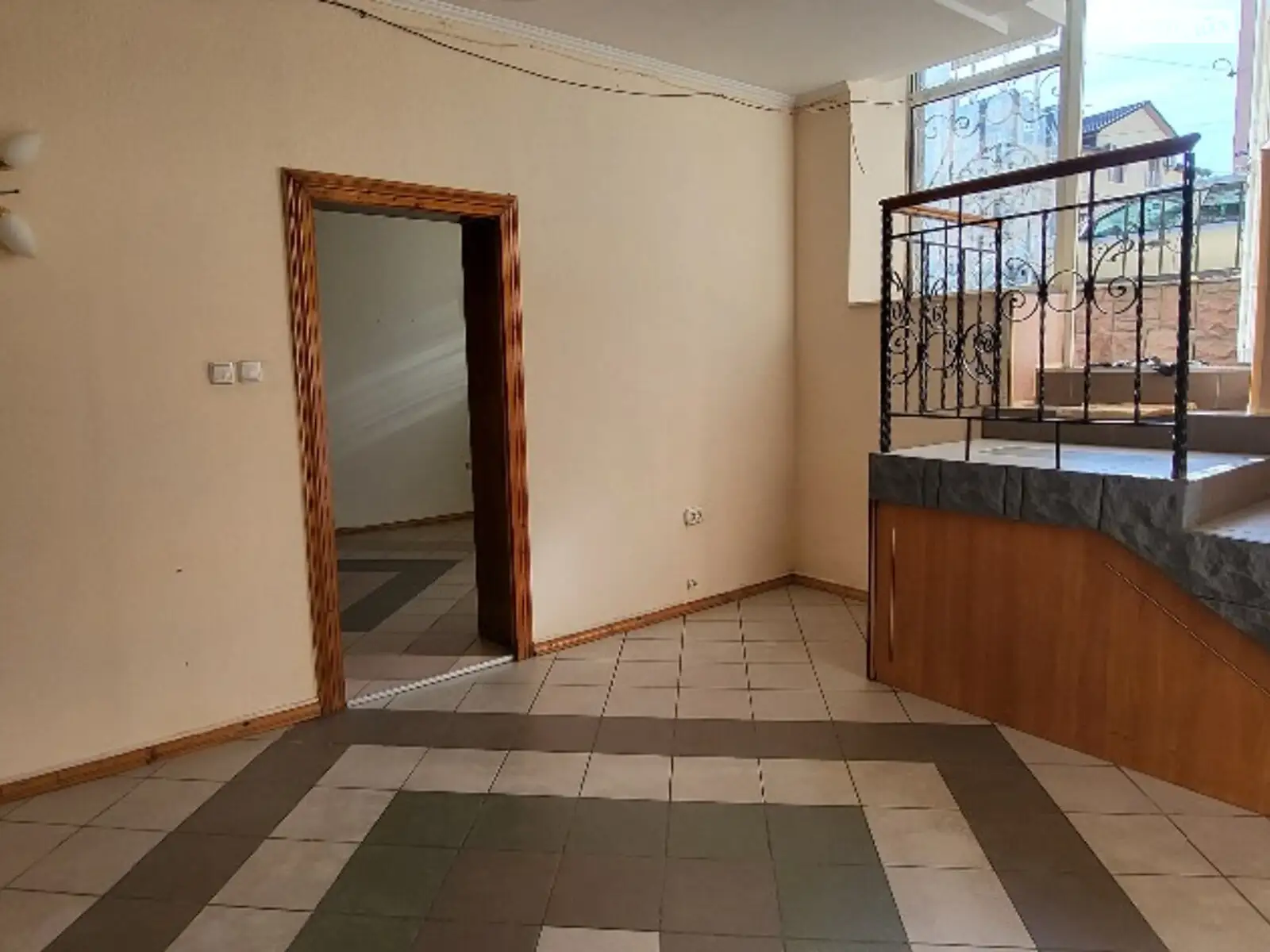 Продается 2-комнатная квартира 37.9 кв. м в Черновцах, цена: 40000 $ - фото 1