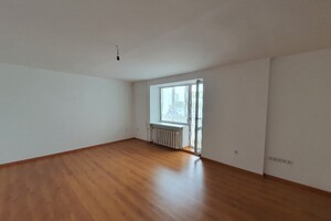 Продается 3-комнатная квартира 98.3 кв. м в Хмельницком, ул. Свободы