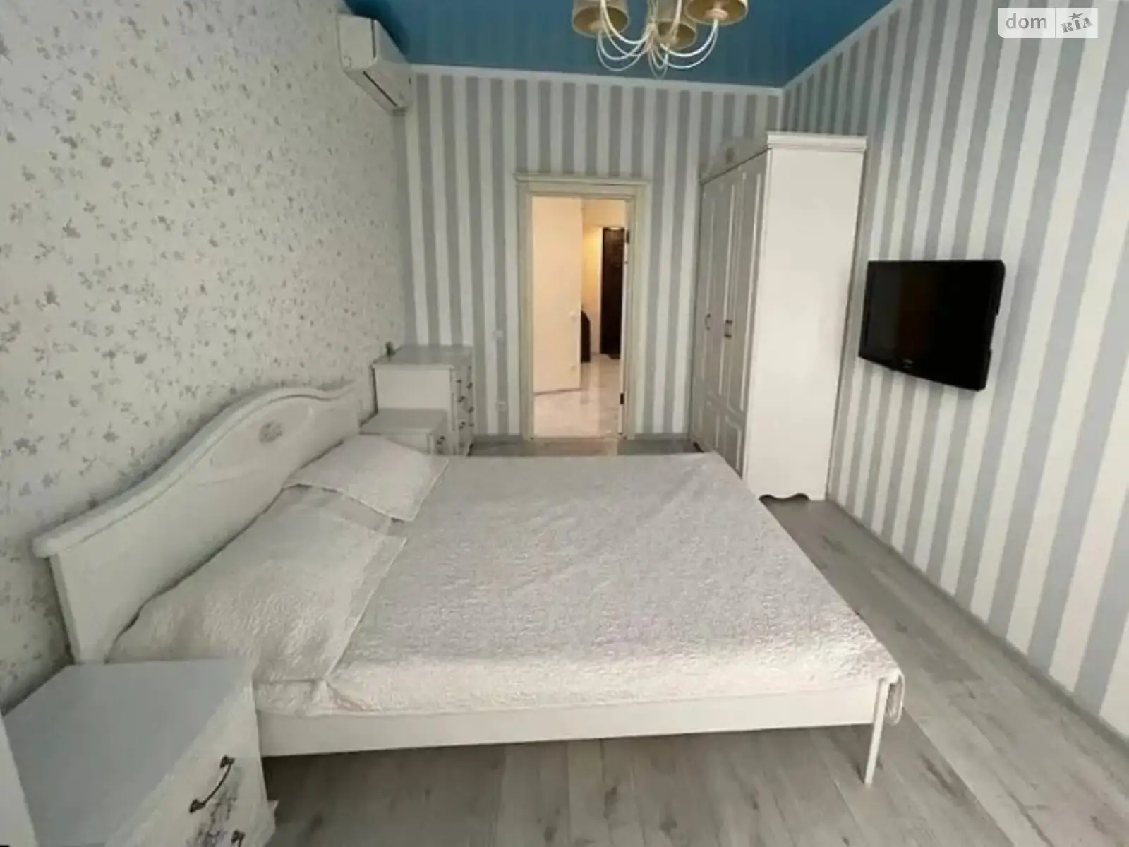 Сдается в аренду 2-комнатная квартира 70 кв. м в Одессе, плато Гагаринское, 5А/2 - фото 1