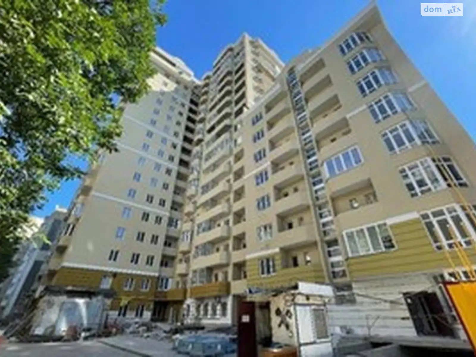 Продается 3-комнатная квартира 106 кв. м в Одессе, ул. Солнечная, 4 - фото 1