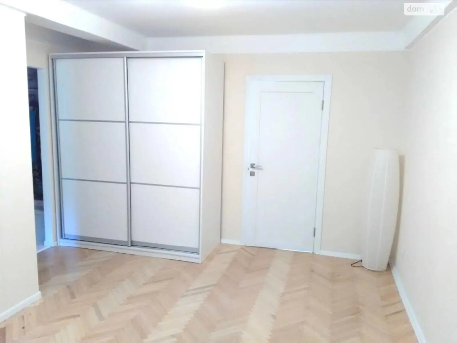 Продается 2-комнатная квартира 47 кв. м в Киеве, цена: 58000 $