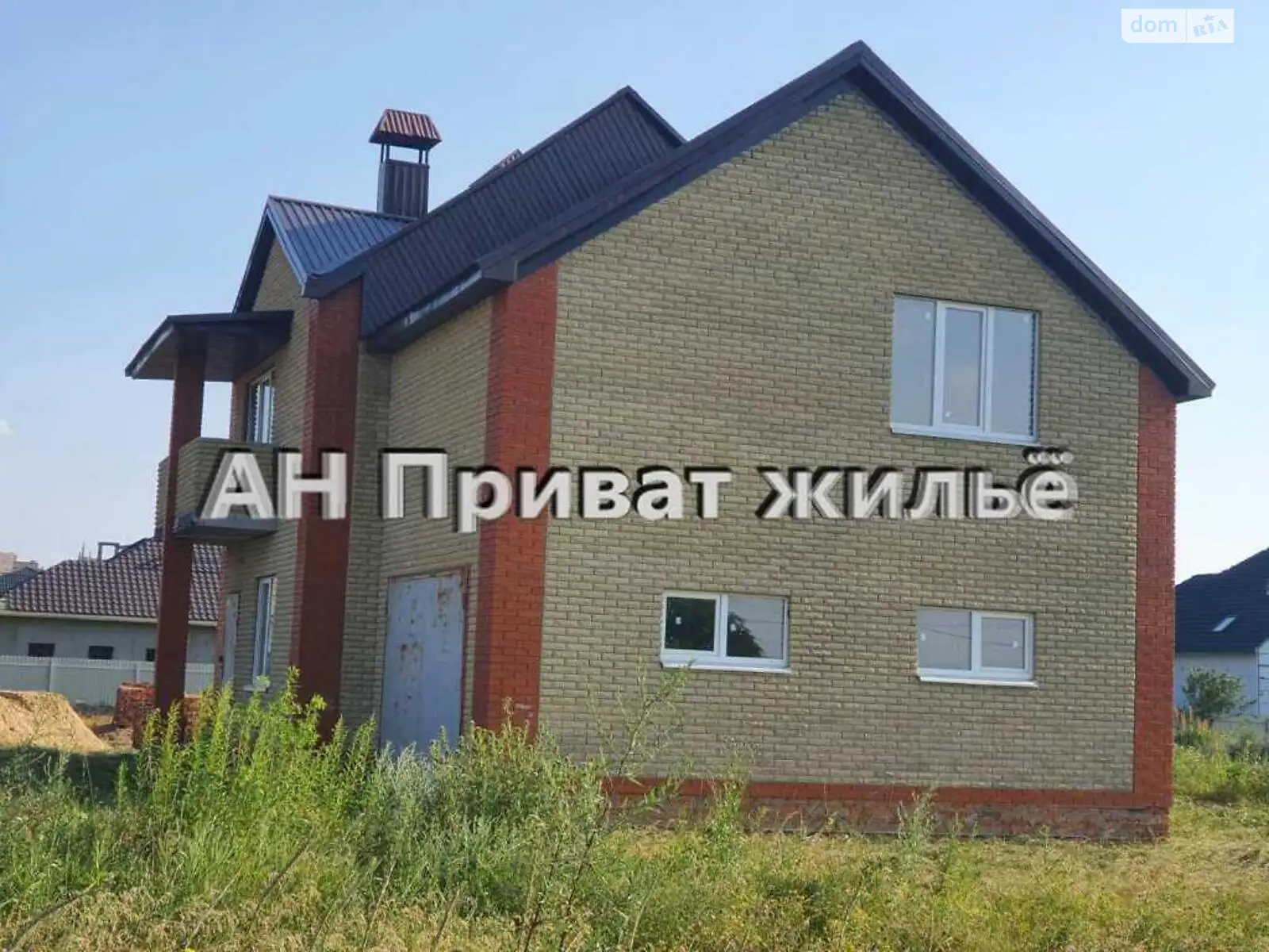 Продается дом на 2 этажа 180 кв. м с гаражом, цена: 78000 $ - фото 1