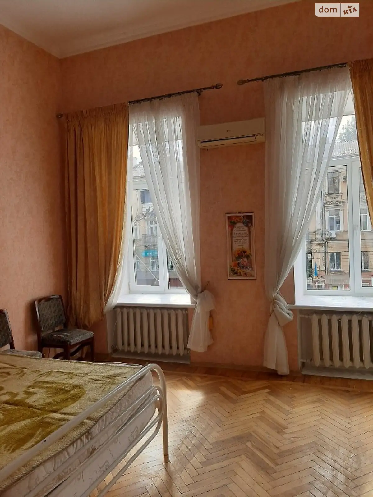 Продається 1-кімнатна квартира 60 кв. м у Одесі, вул. Буніна, 4 - фото 1