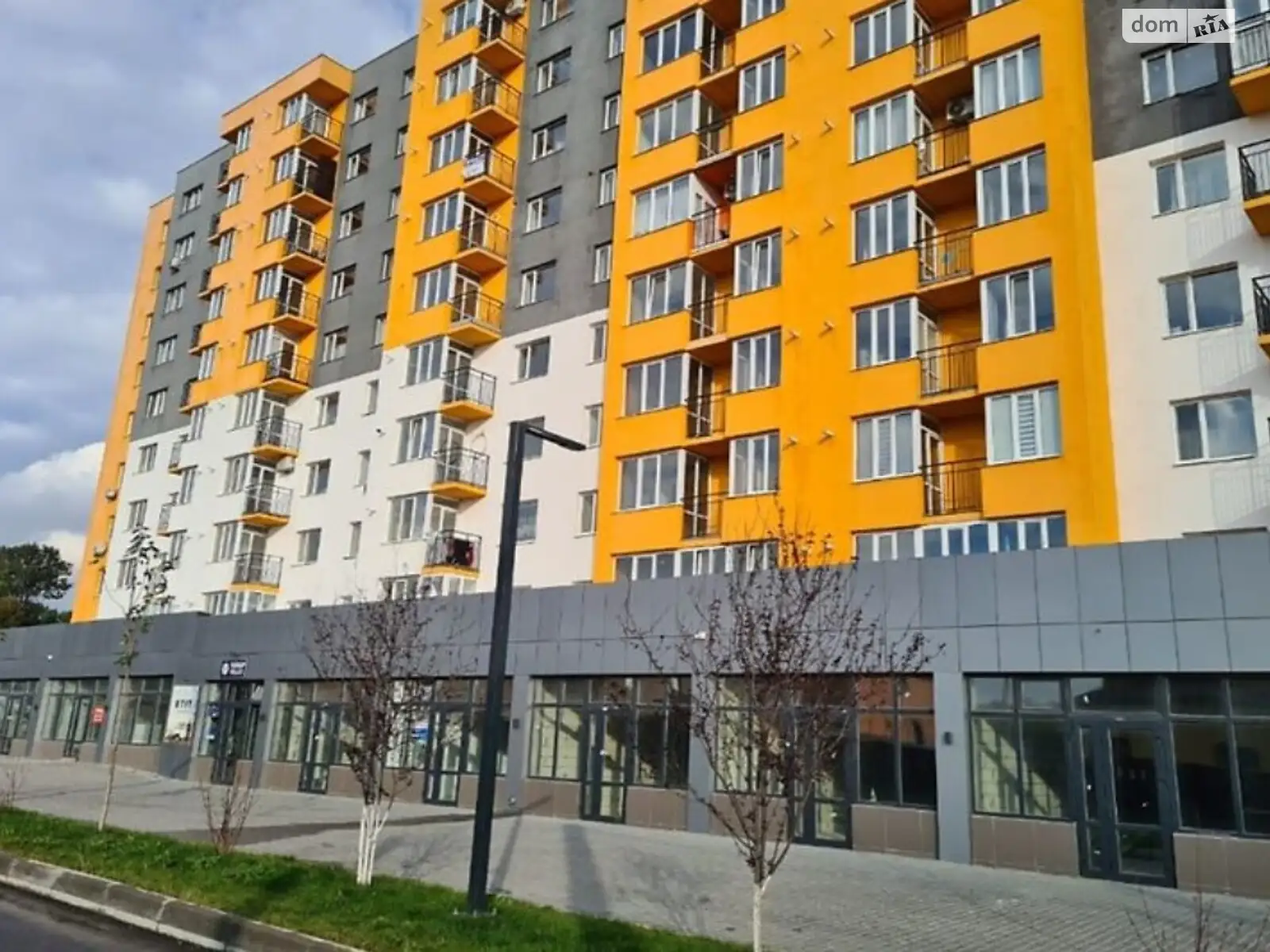 Продается офис 52 кв. м в бизнес-центре, цена: 65000 $ - фото 1