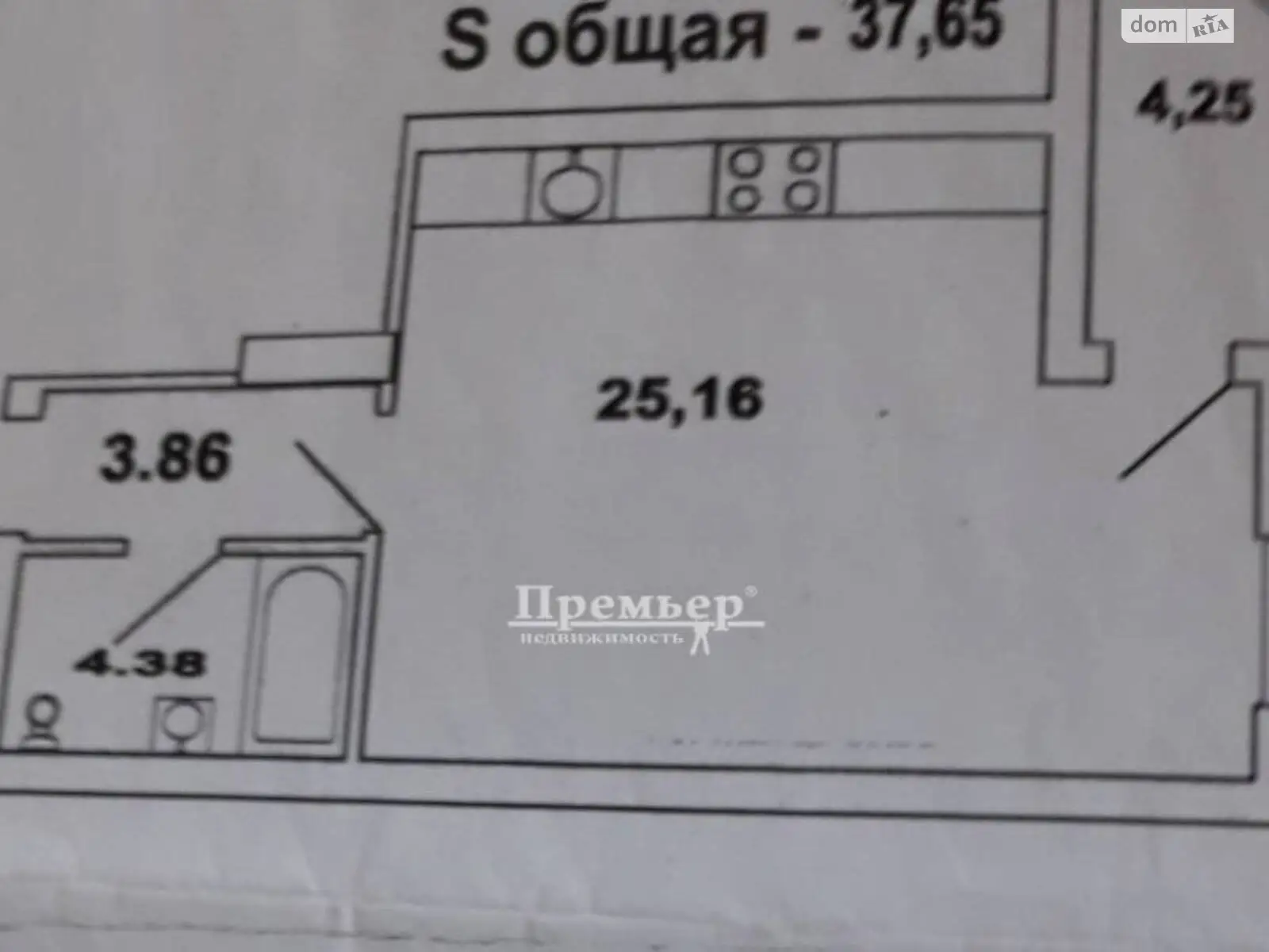 Продается 1-комнатная квартира 38 кв. м в Одессе, ул. Академика Сахарова - фото 1