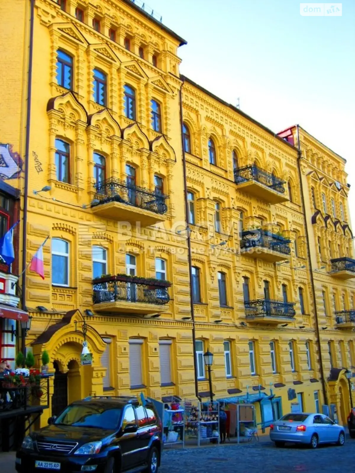 Продається 2-кімнатна квартира 49 кв. м у Києві, узвіз Андріївський, 34