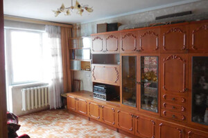 Продается 2-комнатная квартира 52 кв. м в Черкассах, ул. Гагарина