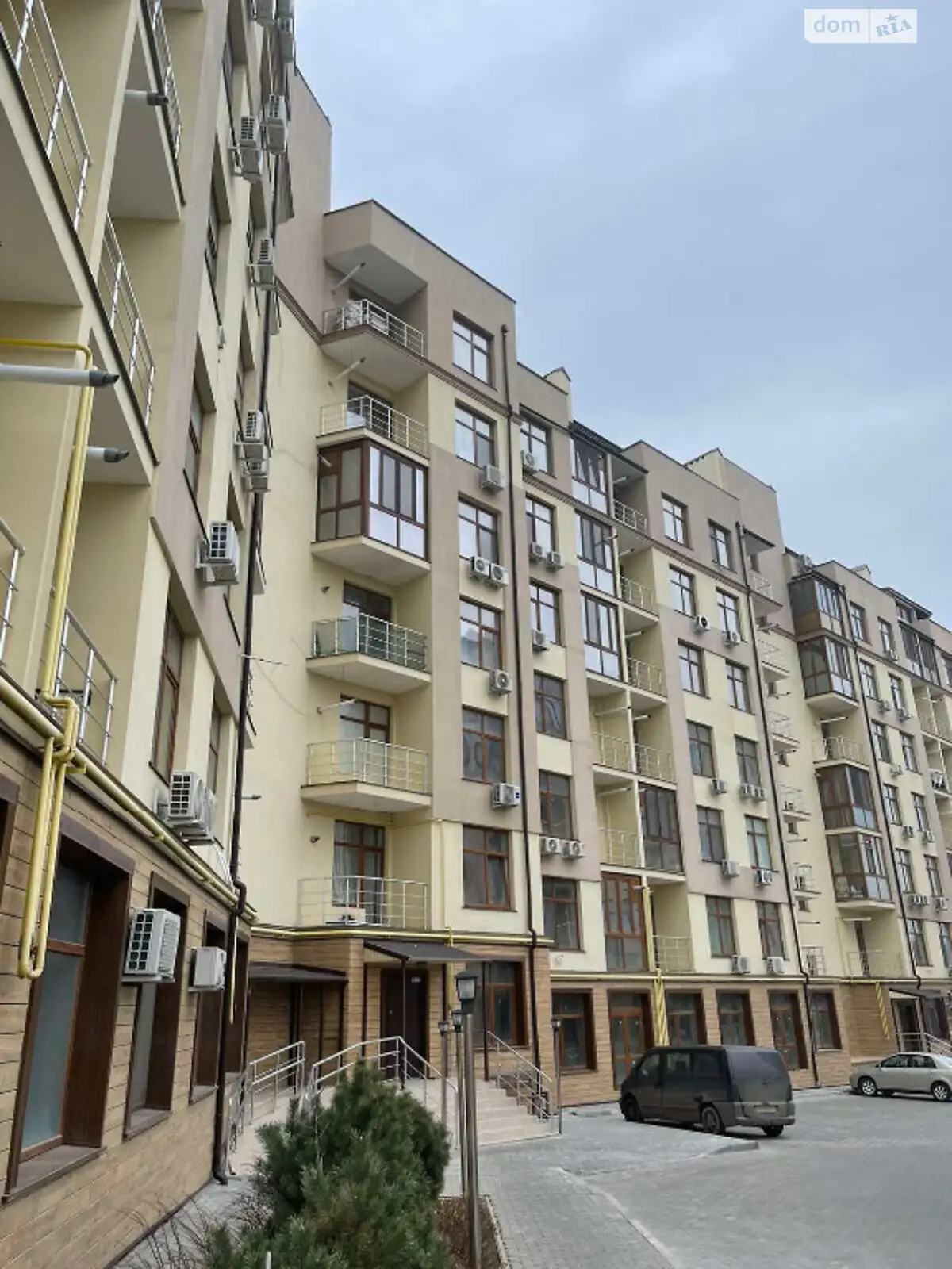 Продается 2-комнатная квартира 52 кв. м в Одессе, ул. Долгая - фото 1