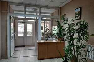 Продается 6-комнатная квартира 212 кв. м в Киеве, ул. Никольско-Слободская