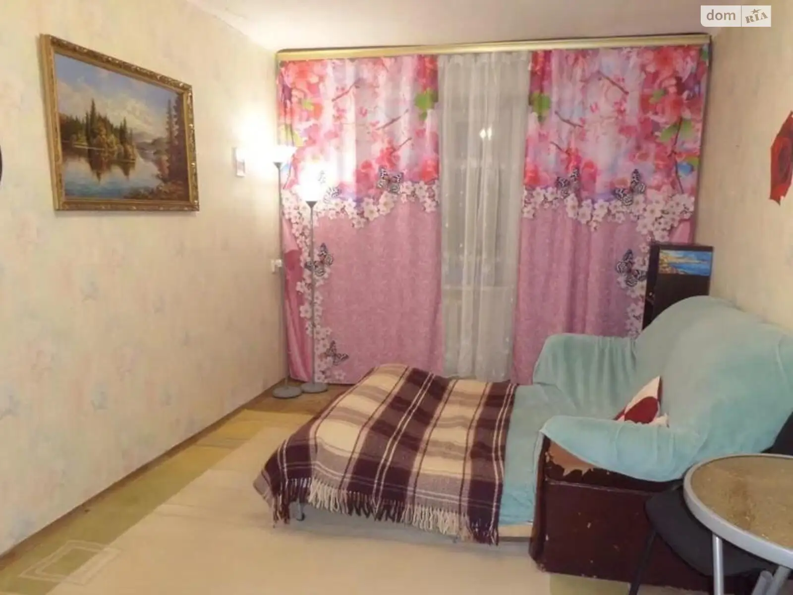 Продається 1-кімнатна квартира 32 кв. м у Києві