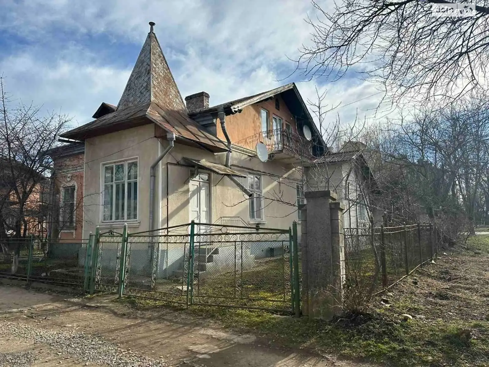 Продається частина будинку 148 кв. м з каміном, цена: 45000 $