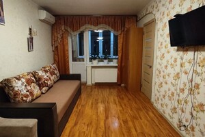 Продается 1-комнатная квартира 30.4 кв. м в Черкассах, ул. Пацаева