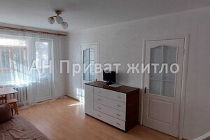 Продается 3-комнатная квартира 49 кв. м в Полтаве, Киевское шоссе