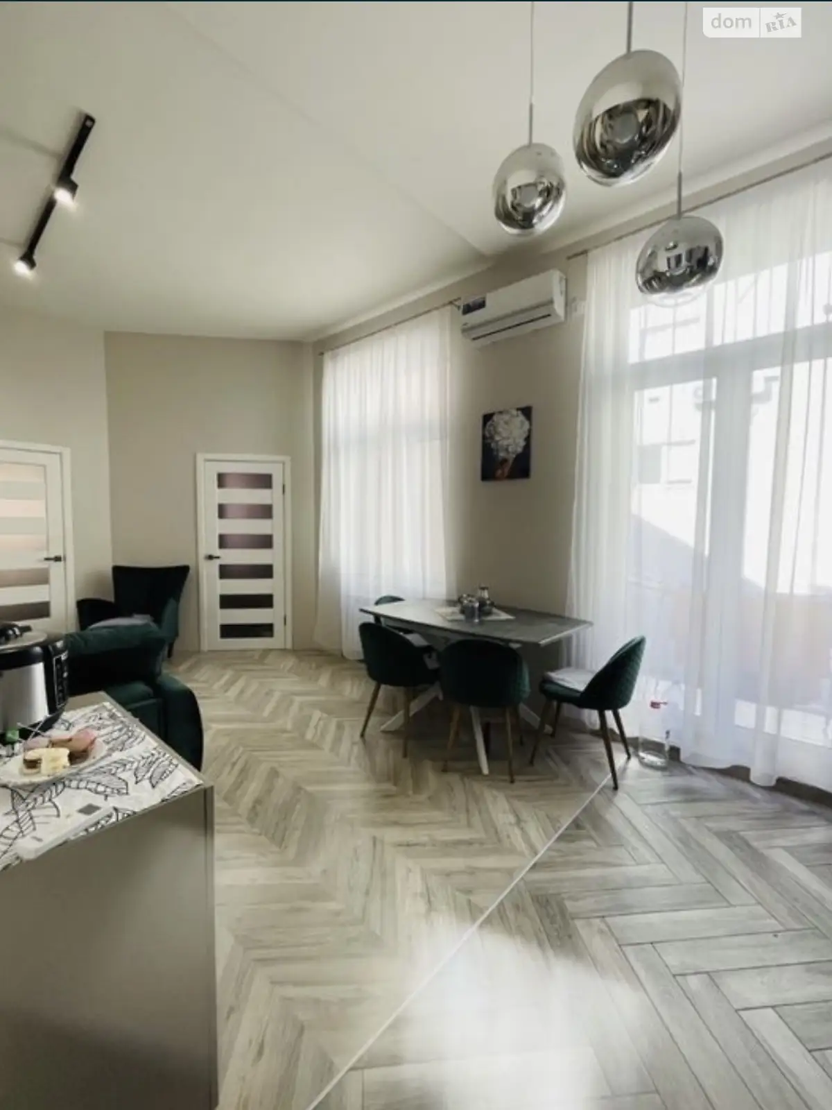 Продается 2-комнатная квартира 57.6 кв. м в Ужгороде, ул. Капушанская(Победы), 6 - фото 1