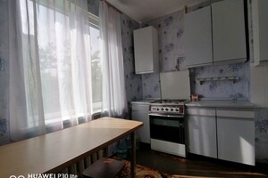 Сдается в аренду 1-комнатная квартира 36 кв. м в Херсоне, ул. Лавренева