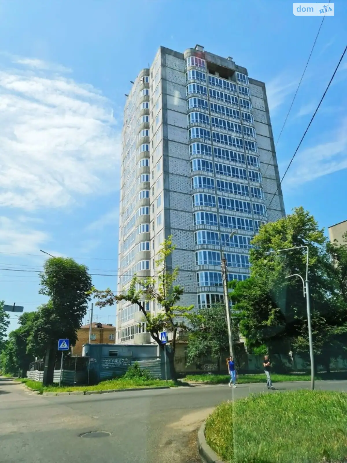 Продается 2-комнатная квартира 70 кв. м в Черкассах, ул. Благовестная - фото 1