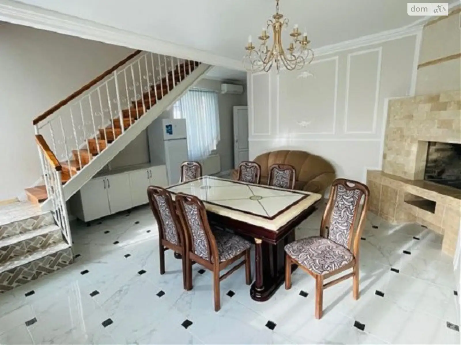 Продается дом на 2 этажа 150 кв. м с мебелью - фото 3