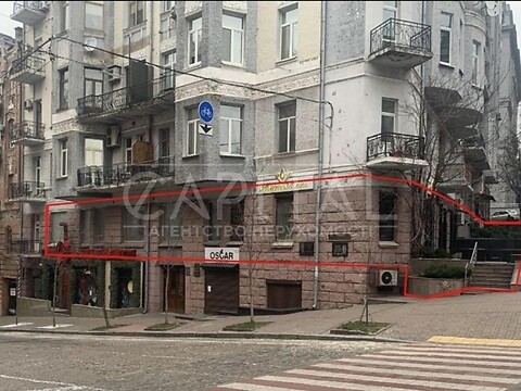Продається офіс 383 кв. м в бізнес-центрі, цена: 3835000 $
