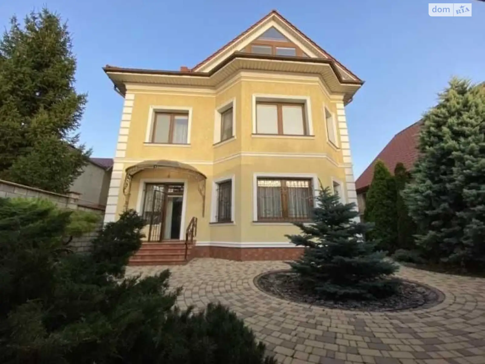 Продается дом на 4 этажа 380 кв. м с участком, цена: 450000 $ - фото 1