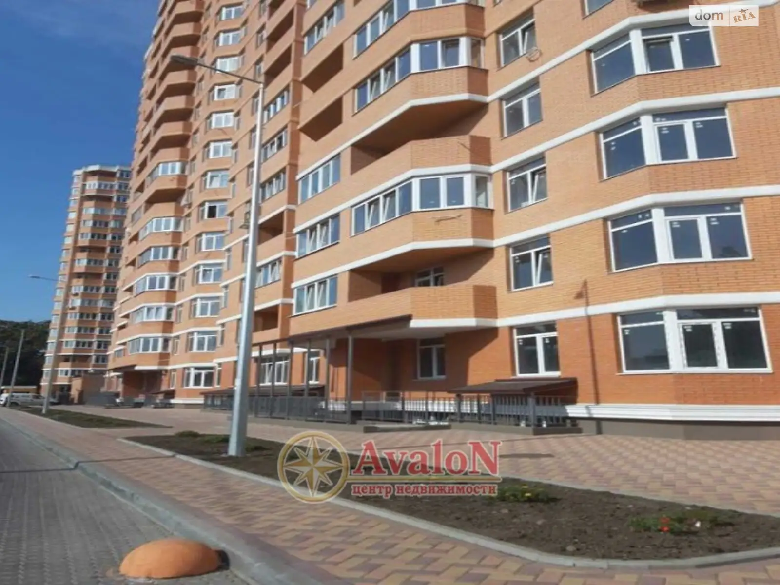 Продается 1-комнатная квартира 42.2 кв. м в Одессе, Овидиопольская дор., 3 - фото 1