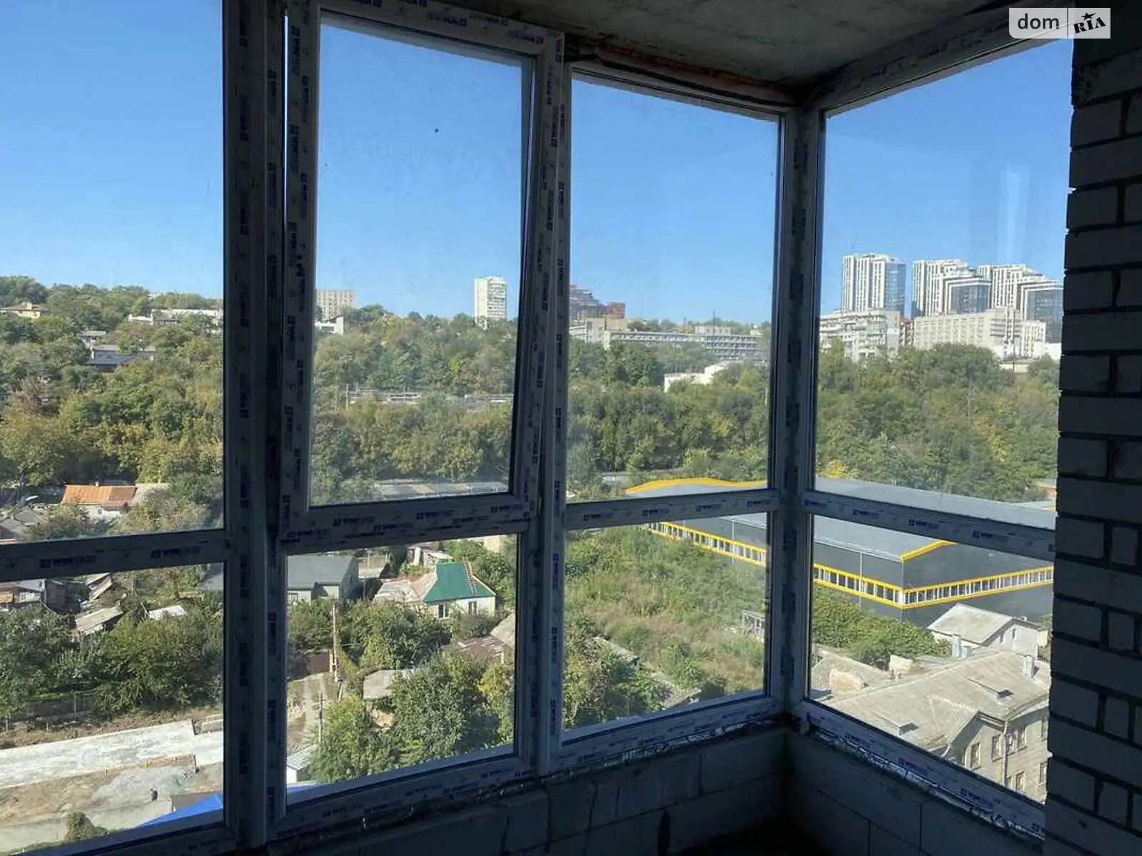 Продается 3-комнатная квартира 100 кв. м в Днепре, ул. Мандрыковская, 51 - фото 1