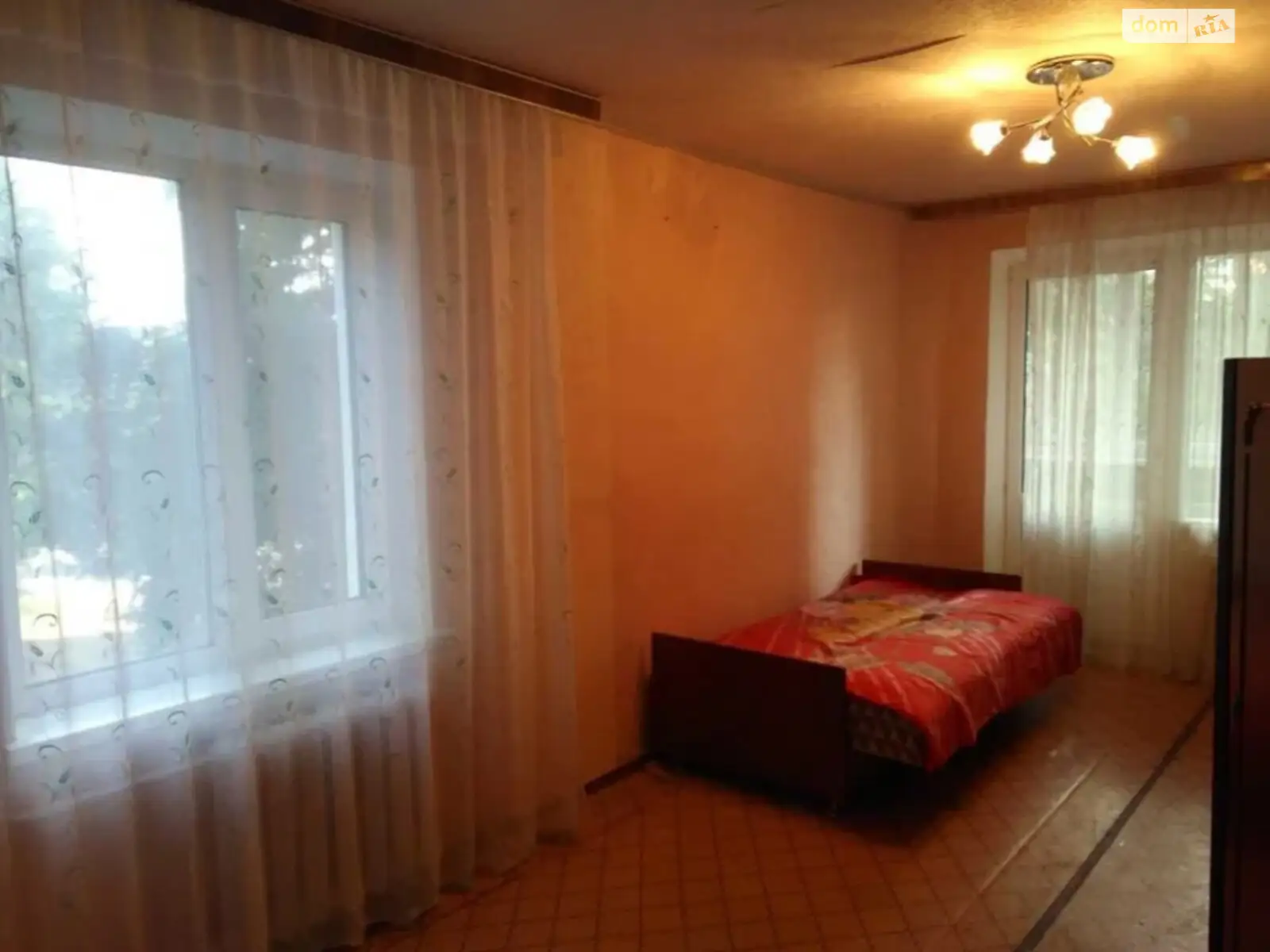 Продается 3-комнатная квартира 68 кв. м в Киеве, ул. Николая Ушакова, 14 - фото 1